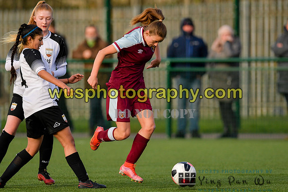 20211211-105717C West Ham United Academy Girls U16 v London Bees Academy U16