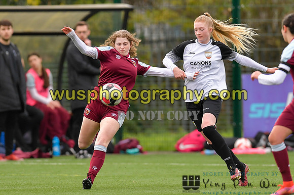 20211211-114435 West Ham United Academy Girls U16 v London Bees Academy U16