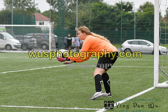 20210925-122046 London Bees Academy U16 v Corfe Mullen United Juniors FC Girls U16