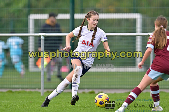 20221119-101252C Tottenham Hotspur Women FC Academy U15 v West Ham United Academy Girls U15