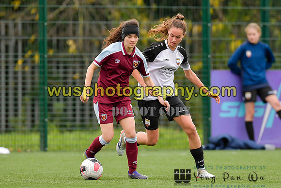 20211211-113512A West Ham United Academy Girls U16 v London Bees Academy U16
