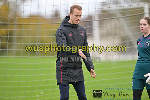 20221119-094455A Tottenham Hotspur Women FC Academy U15 v West Ham United Academy Girls U15