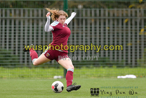 20211211-114508C West Ham United Academy Girls U16 v London Bees Academy U16