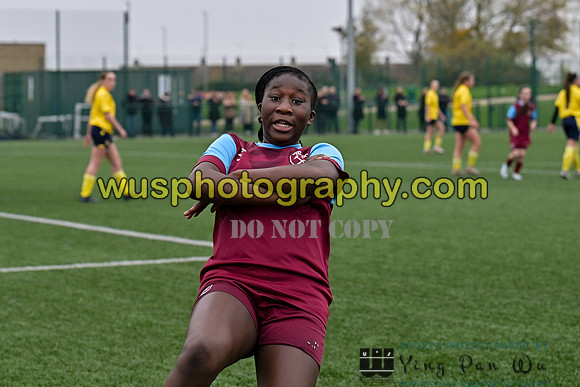 20241109-110221 West Ham United Performance Claret Girls U14 v Oxford United Girls U14