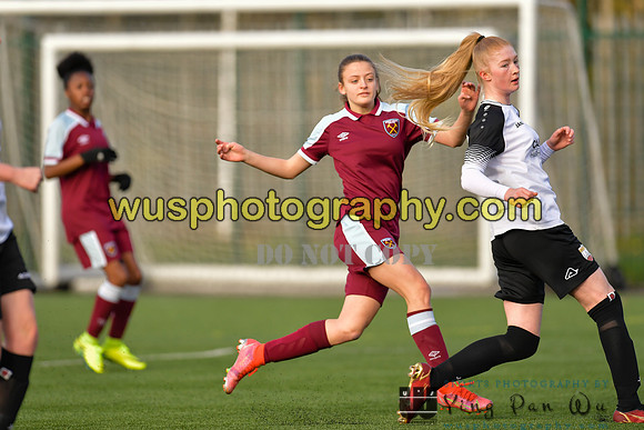 20211211-104405C West Ham United Academy Girls U16 v London Bees Academy U16