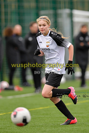 20211211-120050 West Ham United Academy Girls U16 v London Bees Academy U16