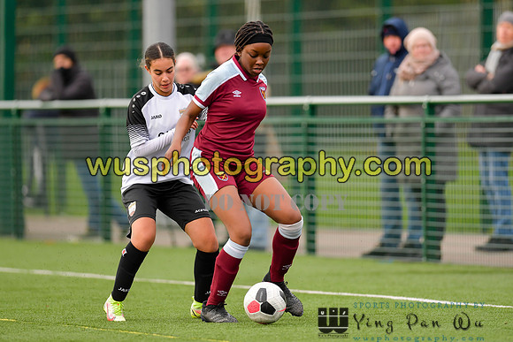 20211211-113430A West Ham United Academy Girls U16 v London Bees Academy U16