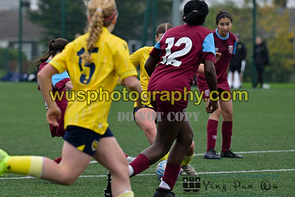 20241109-113309 West Ham United Performance Claret Girls U14 v Oxford United Girls U14