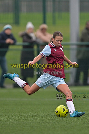 20241130-104118A West Ham United Warriors Girls U14 v Fareham Town Youth FC Girls U14