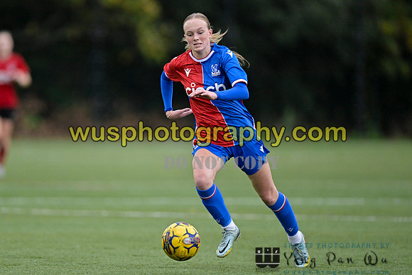 20231118-151725A Charlton Athletic Academy Girls U15 v Crystal Palace FC Girls U16