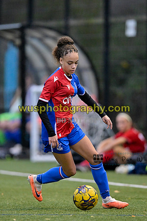 20231118-152827 Charlton Athletic Academy Girls U15 v Crystal Palace FC Girls U16