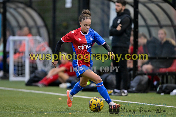 20231118-152827A Charlton Athletic Academy Girls U15 v Crystal Palace FC Girls U16