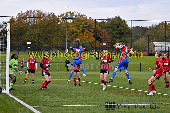 20231118-153533A Charlton Athletic Academy Girls U15 v Crystal Palace FC Girls U16