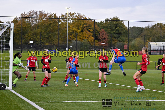 20231118-153533C Charlton Athletic Academy Girls U15 v Crystal Palace FC Girls U16