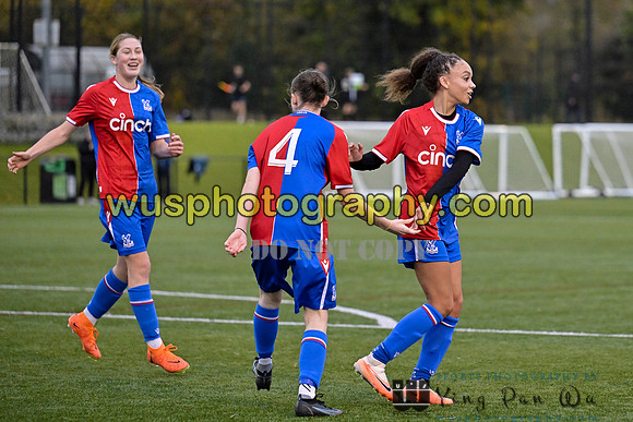 20231118-153537A Charlton Athletic Academy Girls U15 v Crystal Palace FC Girls U16