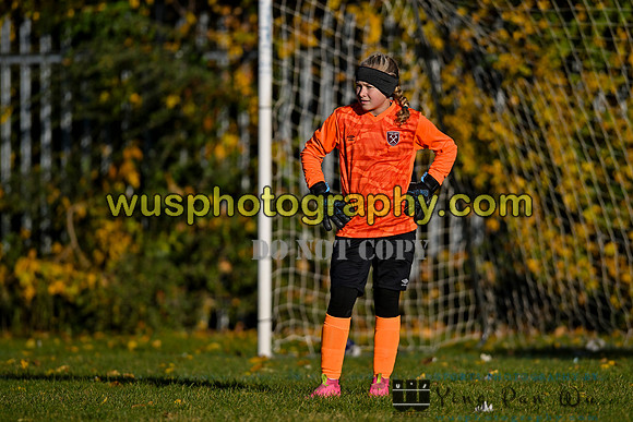 20231125-101047 Millwall Lionesses U12 v West Ham United Performance Girls U12