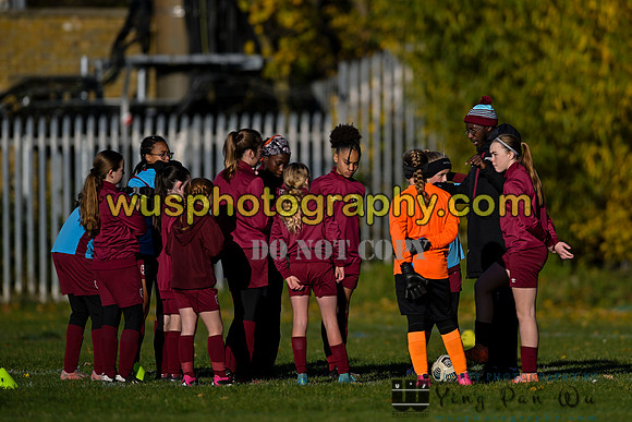 20231125-101610 Millwall Lionesses U12 v West Ham United Performance Girls U12
