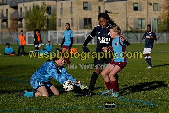 20231125-103219 Millwall Lionesses U12 v West Ham United Performance Girls U12