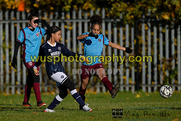 20231125-103401 Millwall Lionesses U12 v West Ham United Performance Girls U12
