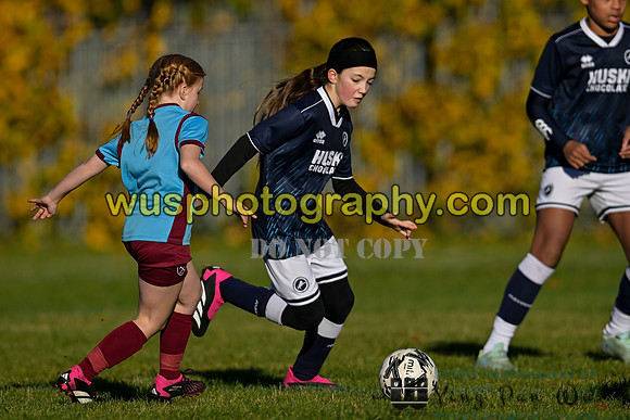 20231125-104930 Millwall Lionesses U12 v West Ham United Performance Girls U12