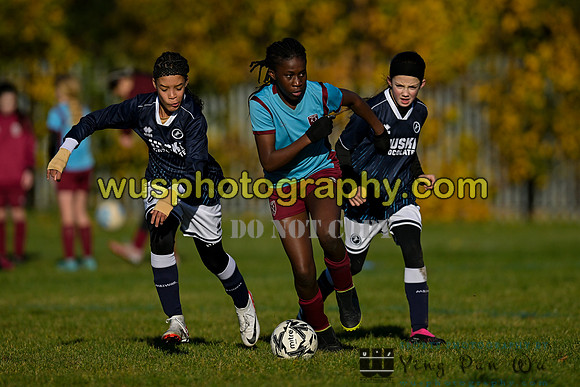 20231125-105352 Millwall Lionesses U12 v West Ham United Performance Girls U12