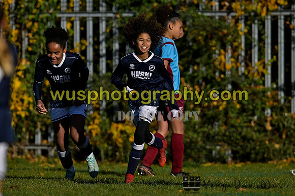 20231125-105759 Millwall Lionesses U12 v West Ham United Performance Girls U12