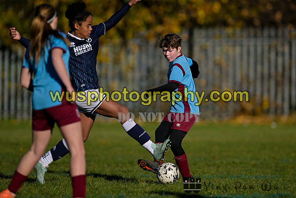 20231125-105848 Millwall Lionesses U12 v West Ham United Performance Girls U12