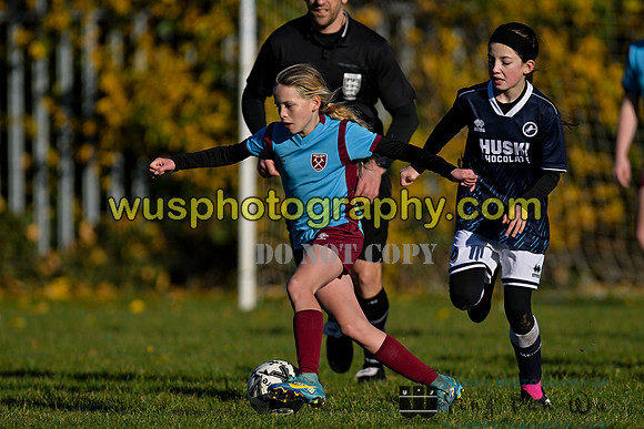 20231125-105859A Millwall Lionesses U12 v West Ham United Performance Girls U12