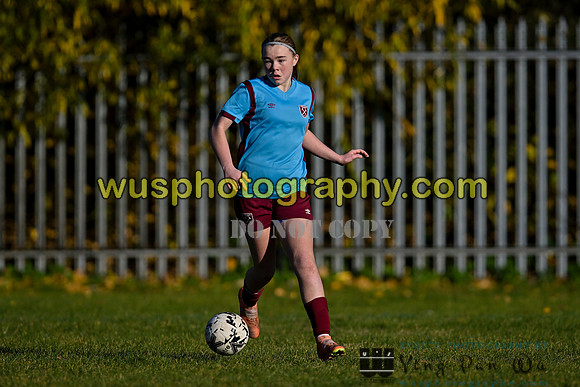 20231125-110440E Millwall Lionesses U12 v West Ham United Performance Girls U12