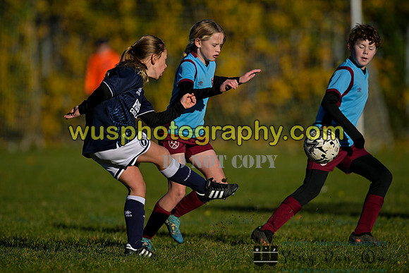 20231125-110453A Millwall Lionesses U12 v West Ham United Performance Girls U12