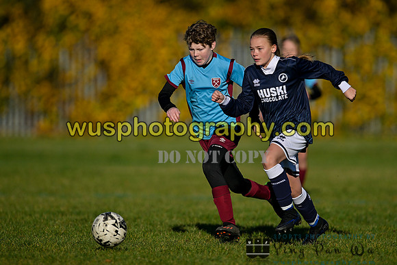 20231125-111617C Millwall Lionesses U12 v West Ham United Performance Girls U12
