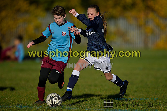 20231125-111619A Millwall Lionesses U12 v West Ham United Performance Girls U12