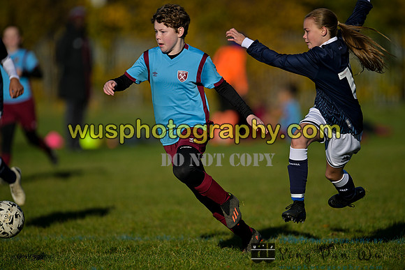 20231125-111619D Millwall Lionesses U12 v West Ham United Performance Girls U12
