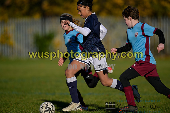 20231125-111906A Millwall Lionesses U12 v West Ham United Performance Girls U12