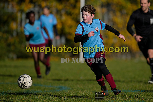 20231125-112208B Millwall Lionesses U12 v West Ham United Performance Girls U12