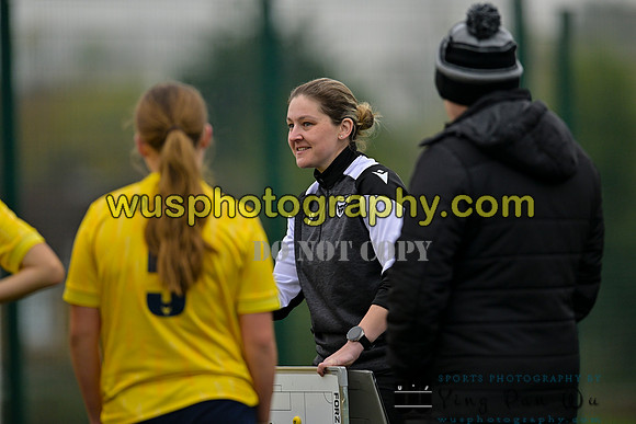 20241109-094615 West Ham United Performance Claret Girls U14 v Oxford United Girls U14