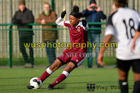 20211211-105216A West Ham United Academy Girls U16 v London Bees Academy U16