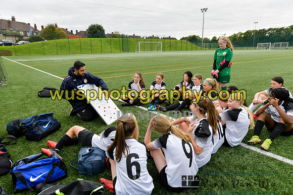20211023-140300 London Bees Academy U14 v Lincoln United Girls U14