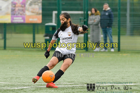 20211023-141307 London Bees Academy U14 v Lincoln United Girls U14