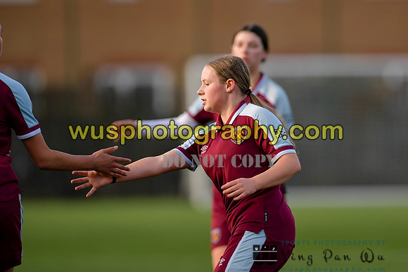 20211211-105734 West Ham United Academy Girls U16 v London Bees Academy U16