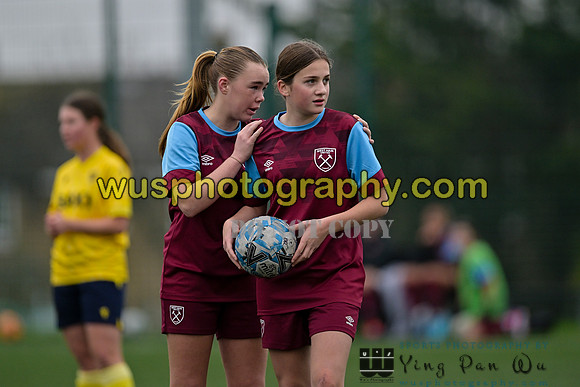 20241109-113334 West Ham United Performance Claret Girls U14 v Oxford United Girls U14