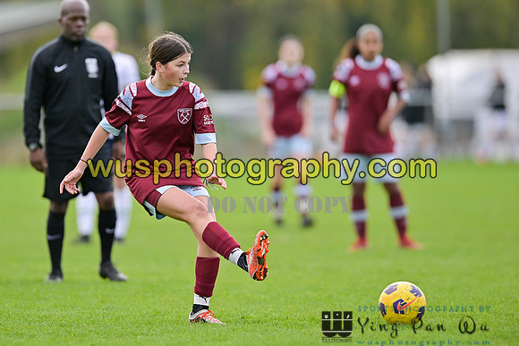 20221119-112611A Tottenham Hotspur Women FC Academy U15 v West Ham United Academy Girls U15