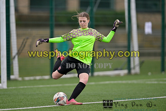 20240203-120422 West Ham United Performance Girls U16 v Cambridge City FC Girls U16