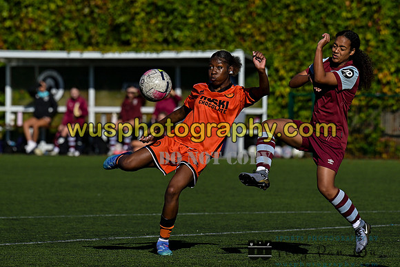 20240928-101747 Millwall Lionesses U18 v West Ham United Development U18