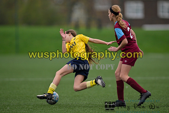 20241109-114508 West Ham United Performance Claret Girls U14 v Oxford United Girls U14