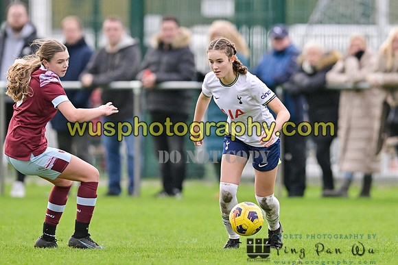 20221119-113103A Tottenham Hotspur Women FC Academy U15 v West Ham United Academy Girls U15