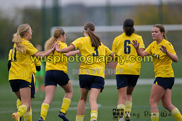 20241109-104517 West Ham United Performance Claret Girls U14 v Oxford United Girls U14