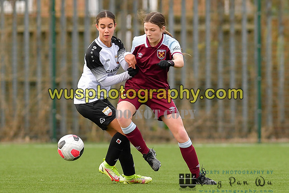20211211-113406 West Ham United Academy Girls U16 v London Bees Academy U16