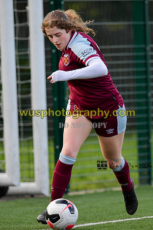 20211211-104022A West Ham United Academy Girls U16 v London Bees Academy U16