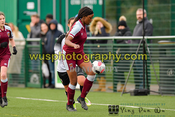 20211211-113428 West Ham United Academy Girls U16 v London Bees Academy U16
